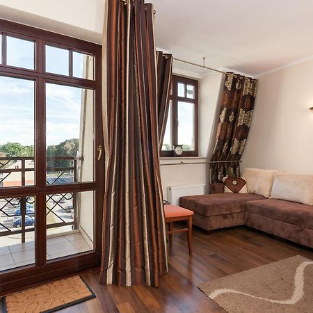 Apartamenty Pod Orlami By Noclegi Renters Swinoujscie Kültér fotó