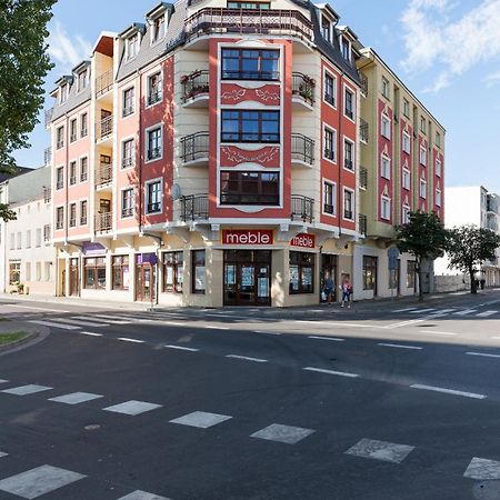 Apartamenty Pod Orlami By Noclegi Renters Swinoujscie Kültér fotó